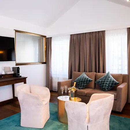 Luxury Boutique Iris Porsche * Mondsee