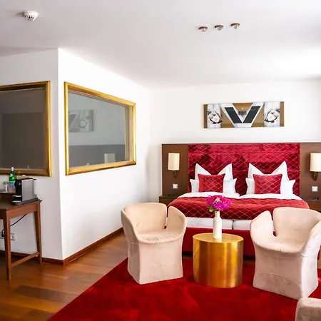 Luxury Boutique Iris Porsche * Mondsee