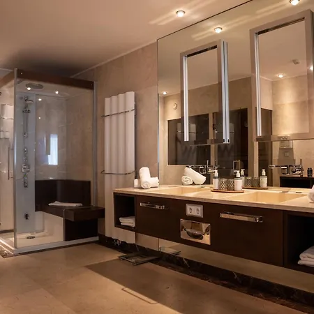 Luxury Boutique Iris Porsche Mondsee