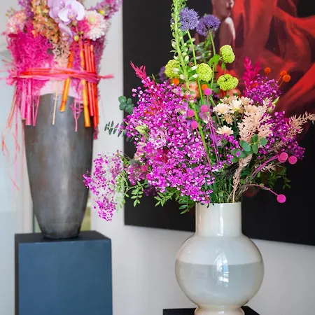 Luxury Boutique Iris Porsche Hotel